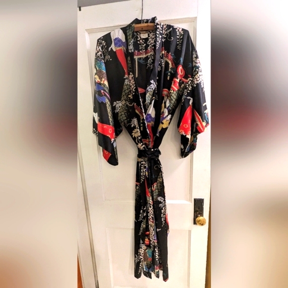 Make An Offer*** Japanese Kimono - Picture 1 of 5